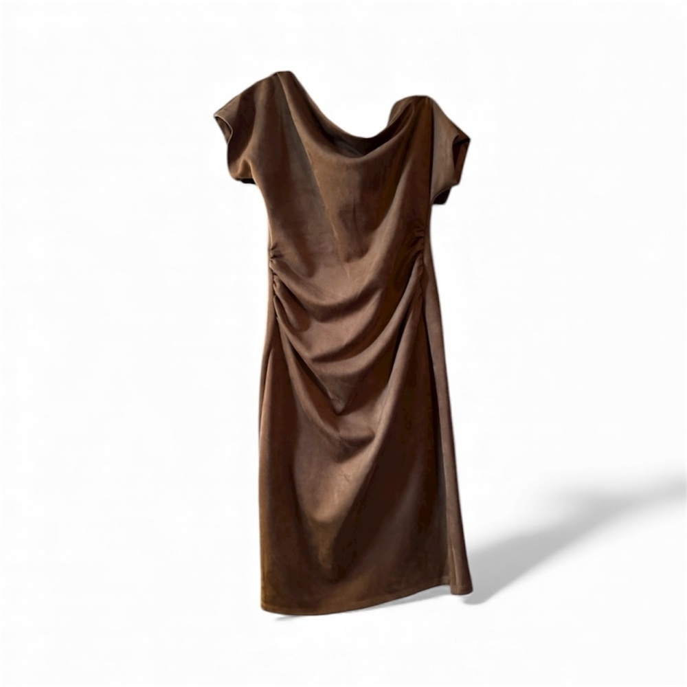 Gibson & Latimer Elegant Brown  faux suede Dress - Picture 2 of 7
